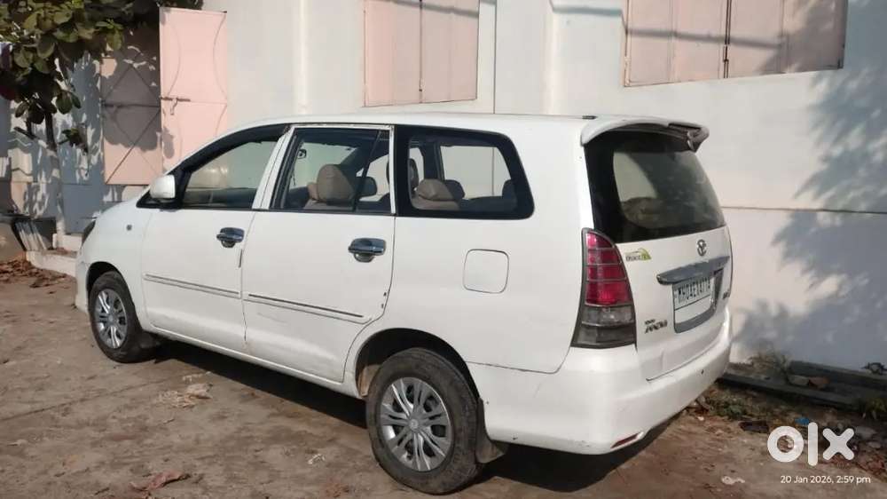 Toyota Innova 2011 Diesel 150000 Km Driven