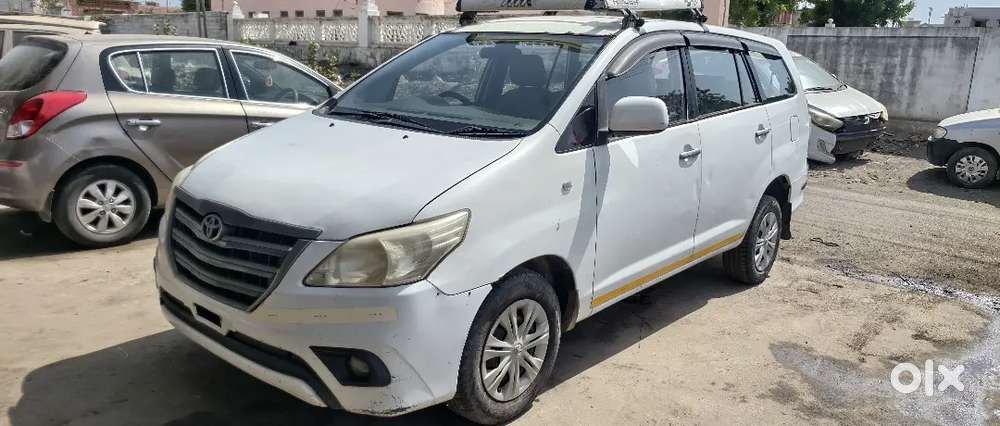 Toyota Innova 2015 Diesel 250000 Km Driven