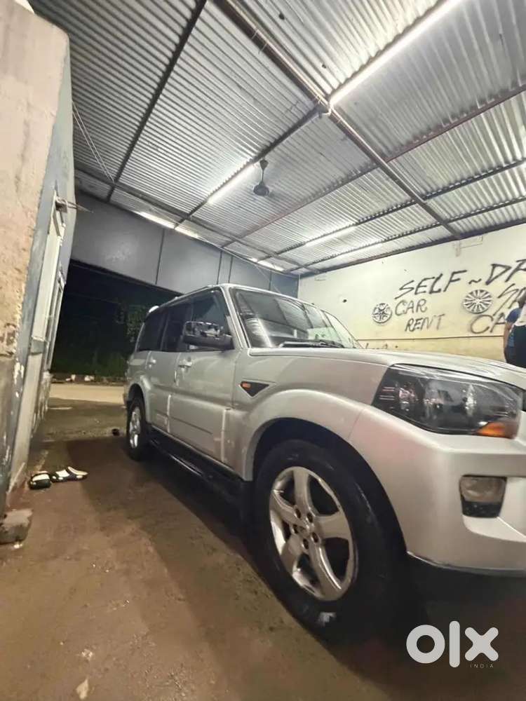 Mahindra Scorpio 2017