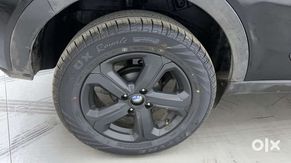 Tata Nexon 1.2 Revotron Xza Plus Luxs Red Dark Edition Amt, 2023, Pe..