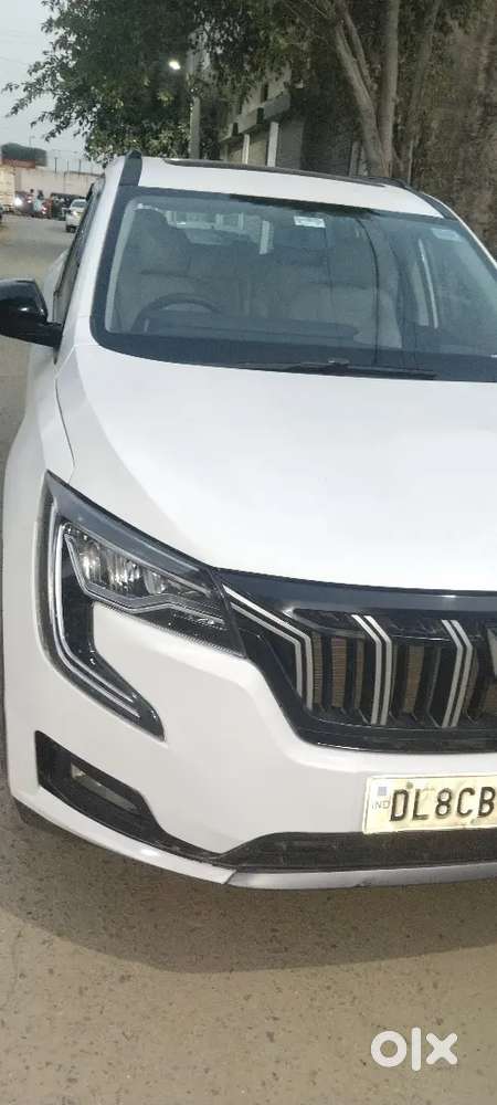 Mahindra Xuv700 2022 Diesel 5-seater Mt