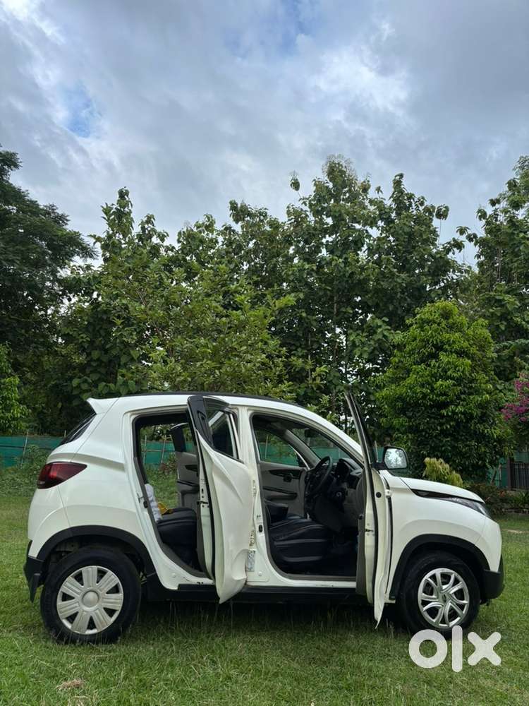Mahindra Kuv 100 Petrol 2017