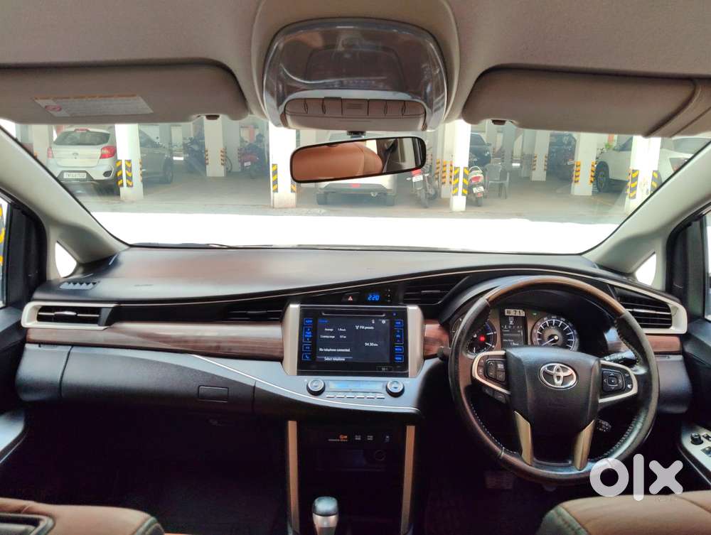 Toyota Innova Crysta 2.8 Z, 2016, Diesel