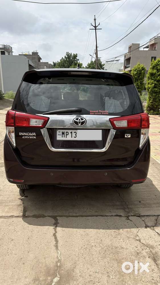 Toyota Innova Crysta 2.4 V, 2016, Diesel