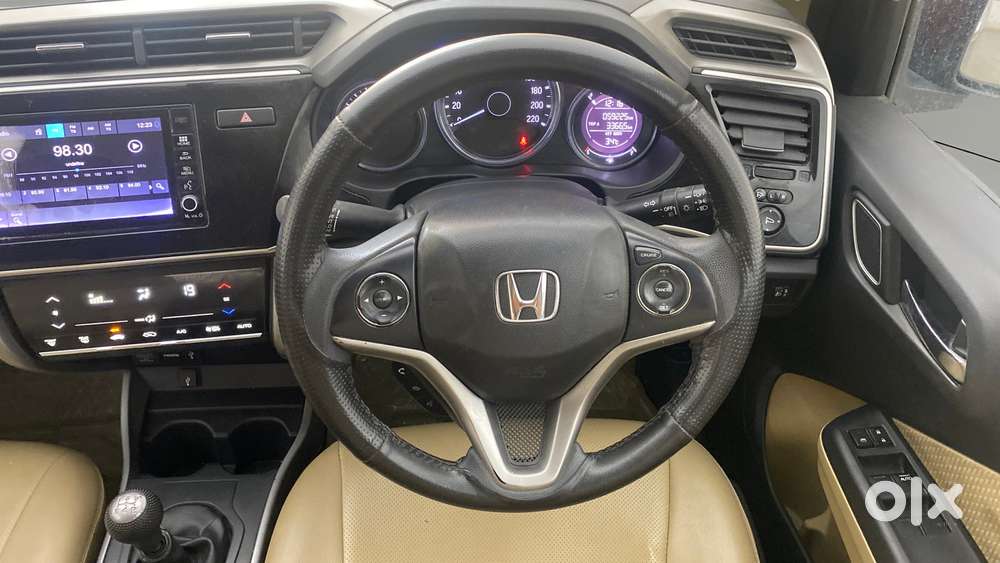 Honda City I-vtec V, 2018, Petrol