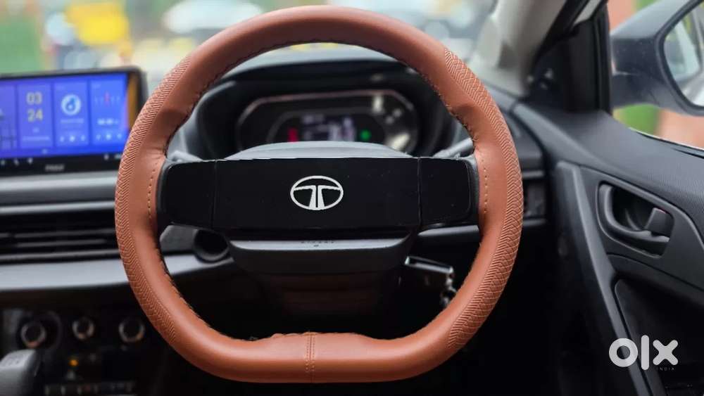 Tata Nexon, 2025, Petrol