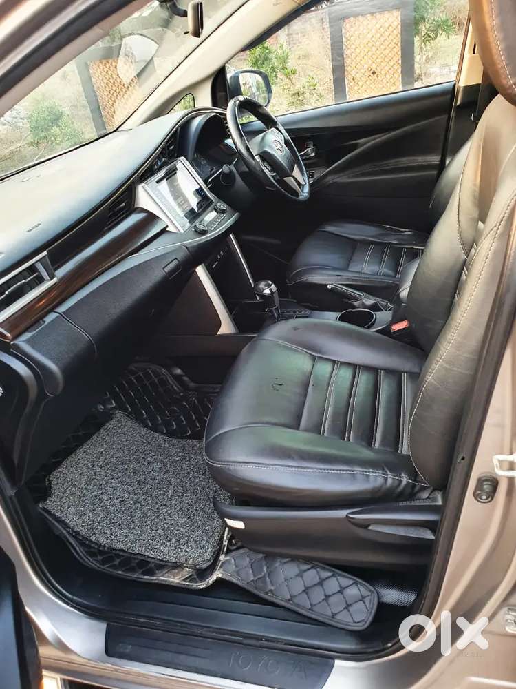 Innova Crysta 2.8z Automatic 1st Owner