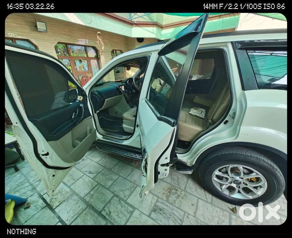 Mahindra Xuv500 2017 Diesel 106010 Km Driven With Zero Debt Insurance