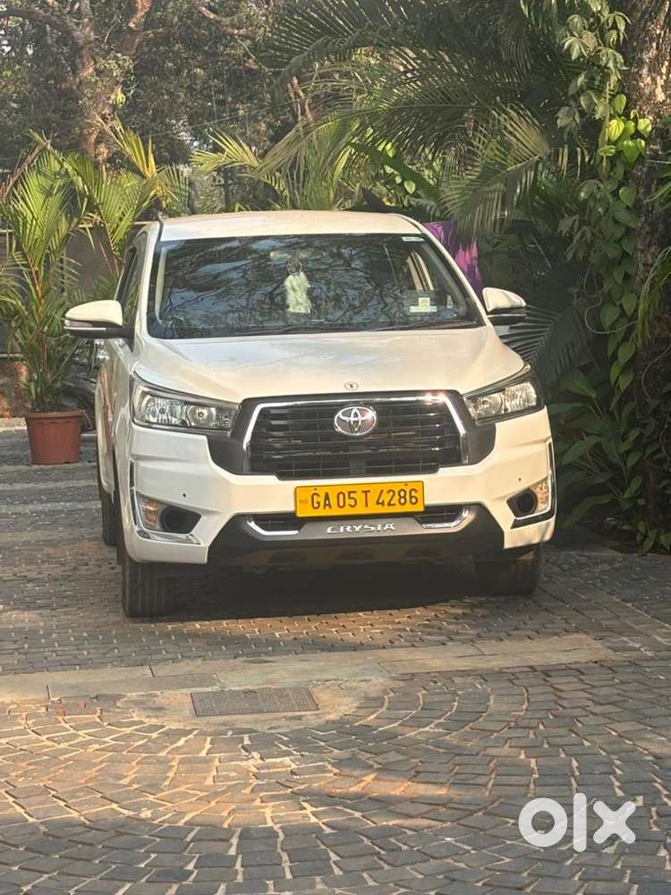 Toyota Innova Crysta 2017 Diesel Well Maintained