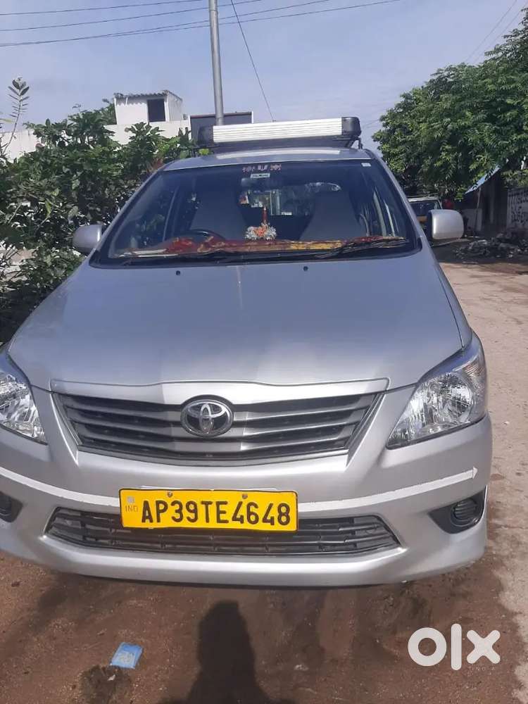 Toyota Innova 2013