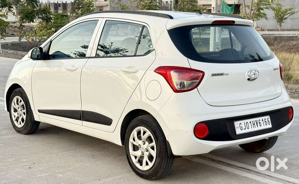 Hyundai Grand I10 [2013-2017] 1.2 Kappa Vtvt Sportz, 2018, Petrol