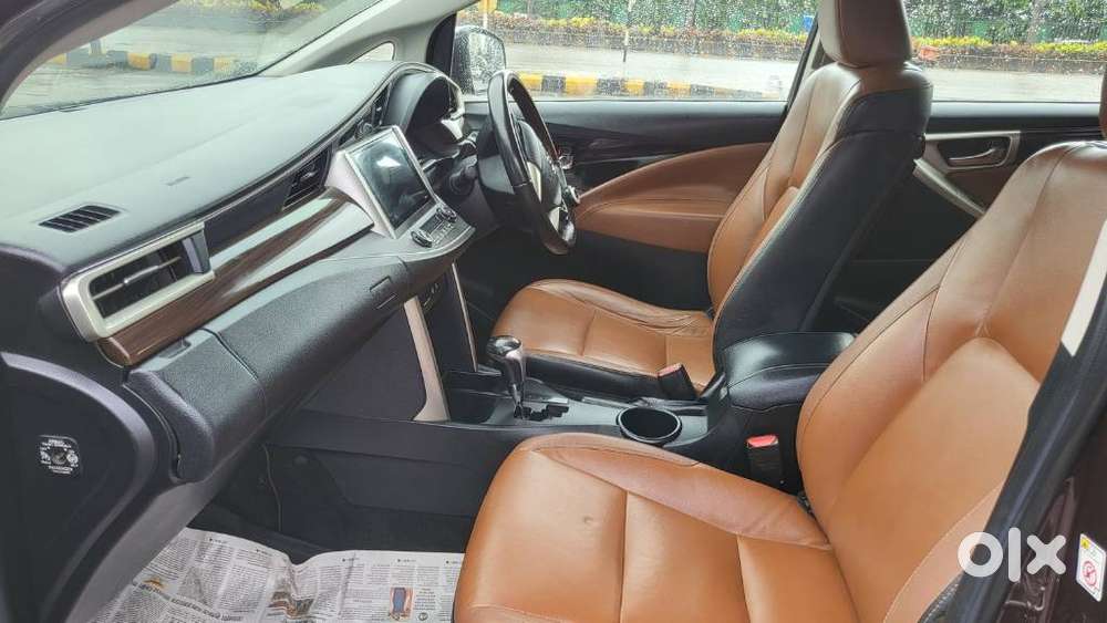 Toyota Innova Crysta 2.8z Automatic, 2016, Diesel