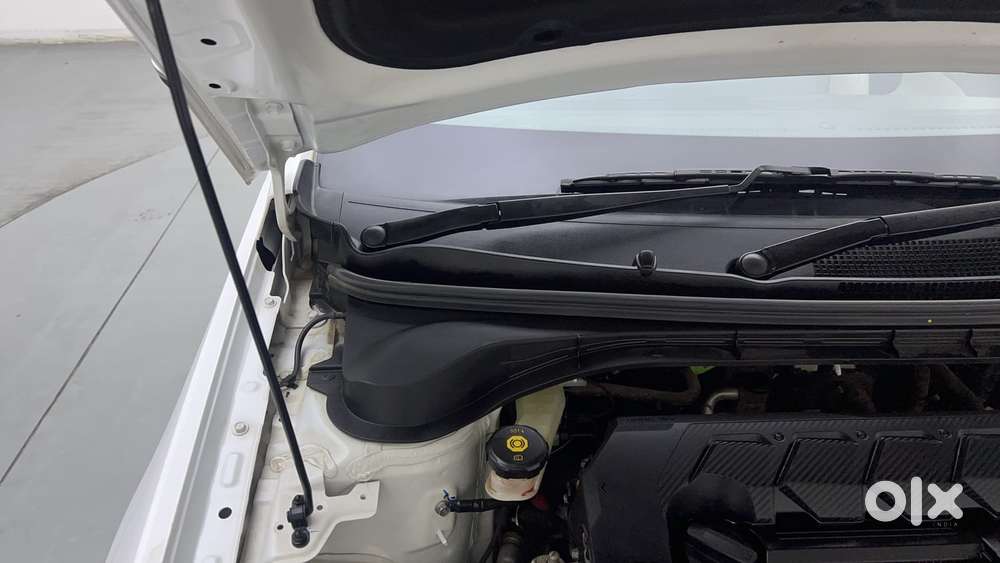 Hyundai Verna 1.5 Sx Petrol Mt, 2025, Petrol