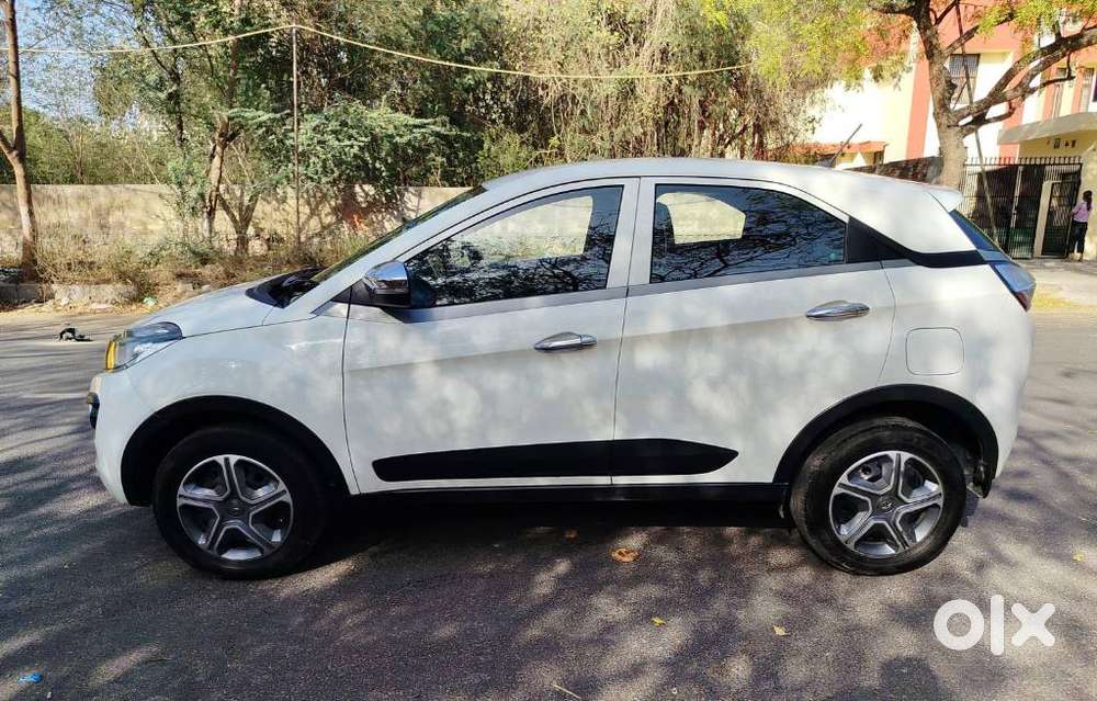 Tata Nexon Creative Plus S 1.2 Revotron Petrol 6 Mt, 2018, Petrol