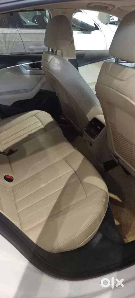 Audi A4 2.0 Premium Plus 40 Tfsi, 2024, Petrol