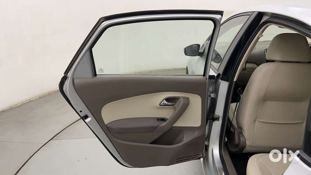 Skoda Rapid 1.6 Mpi At Style, 2016, Petrol