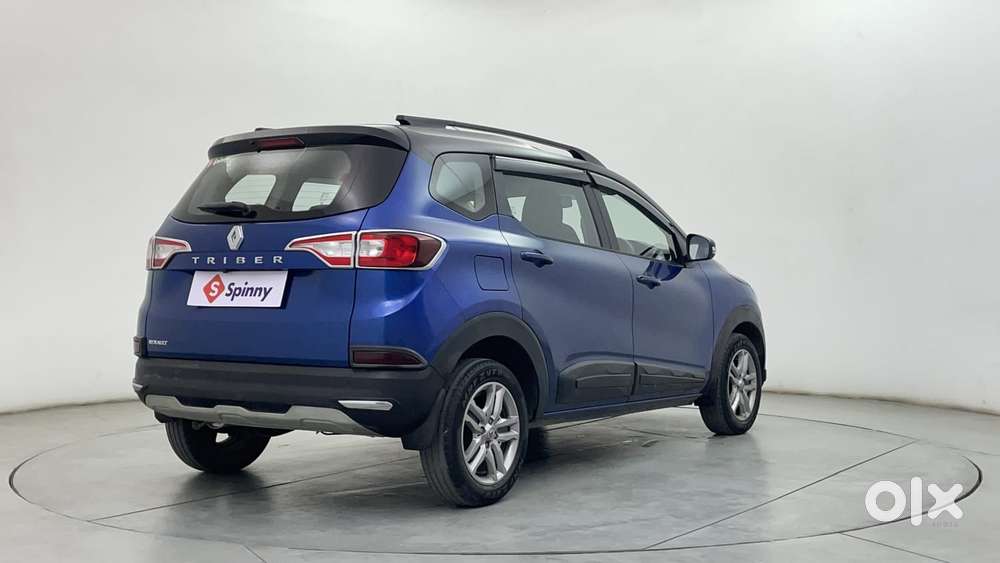 Renault Triber 1.0 Rxz Dual Tone, 2022, Petrol