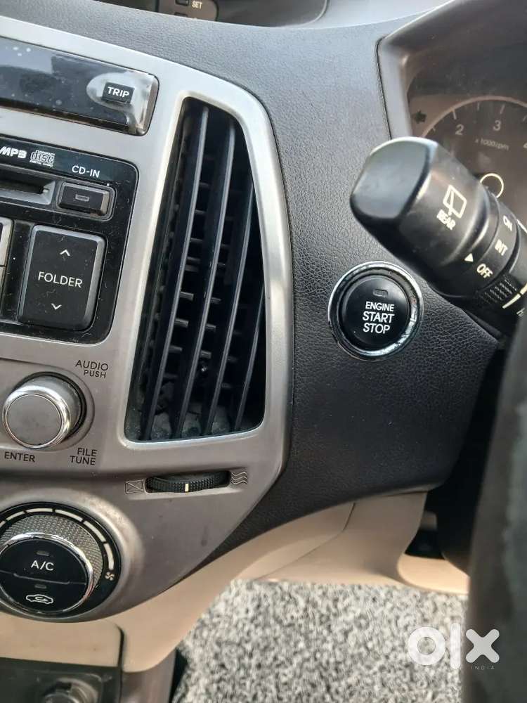Hyundai I20 2012 Diesel 90000 Km Driven