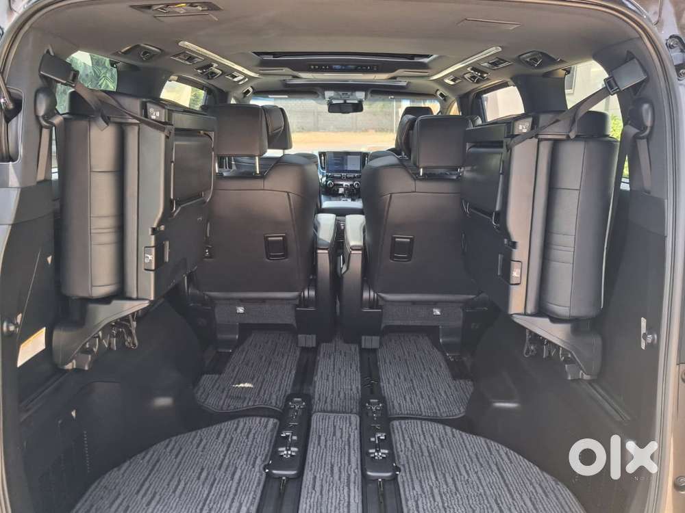 Toyota Vellfire Vip – Executive Lounge, 2021, Petrol