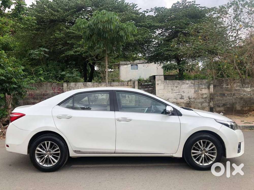 Toyota Corolla Altis 2013-2017 Vl At, 2014, Petrol