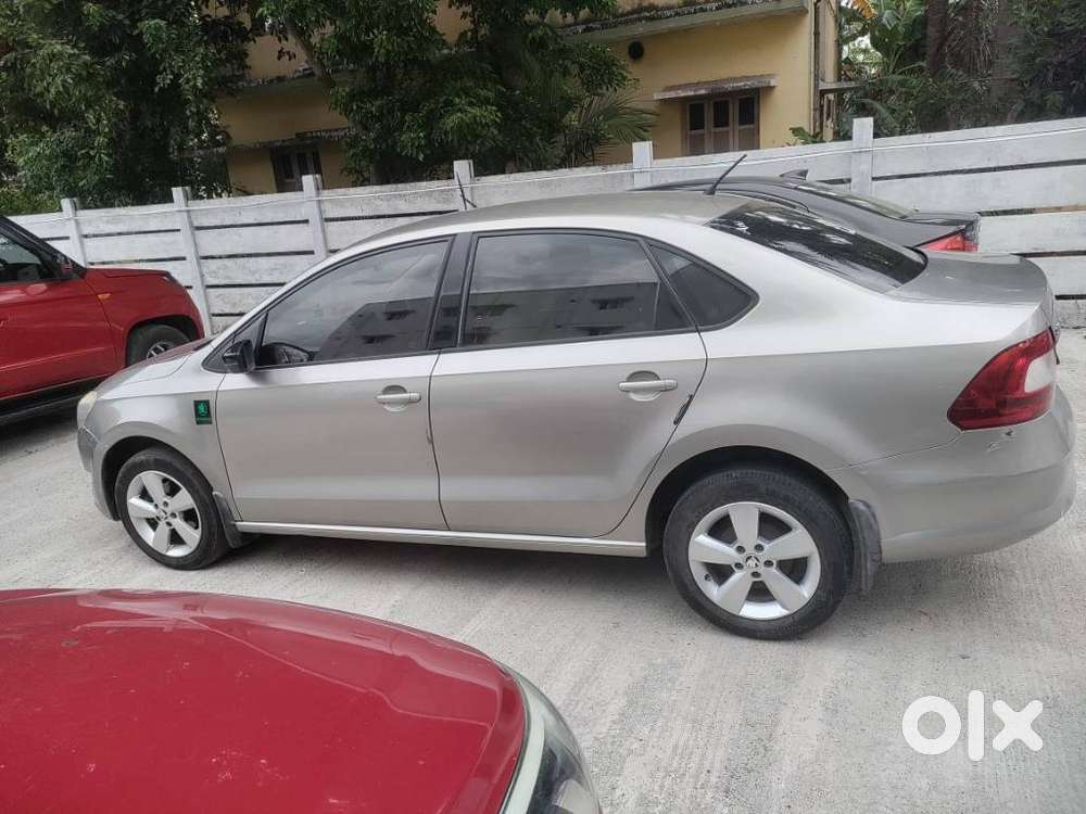 Skoda Rapid 1.6 Mpi Ambition, 2016, Petrol