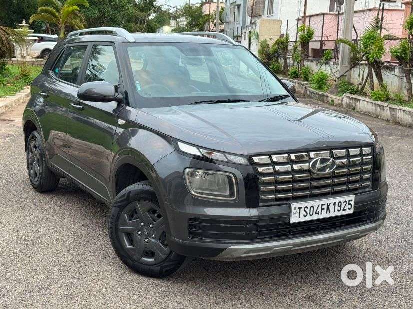 Hyundai Venue S 1.2 Petrol, 2023, Petrol