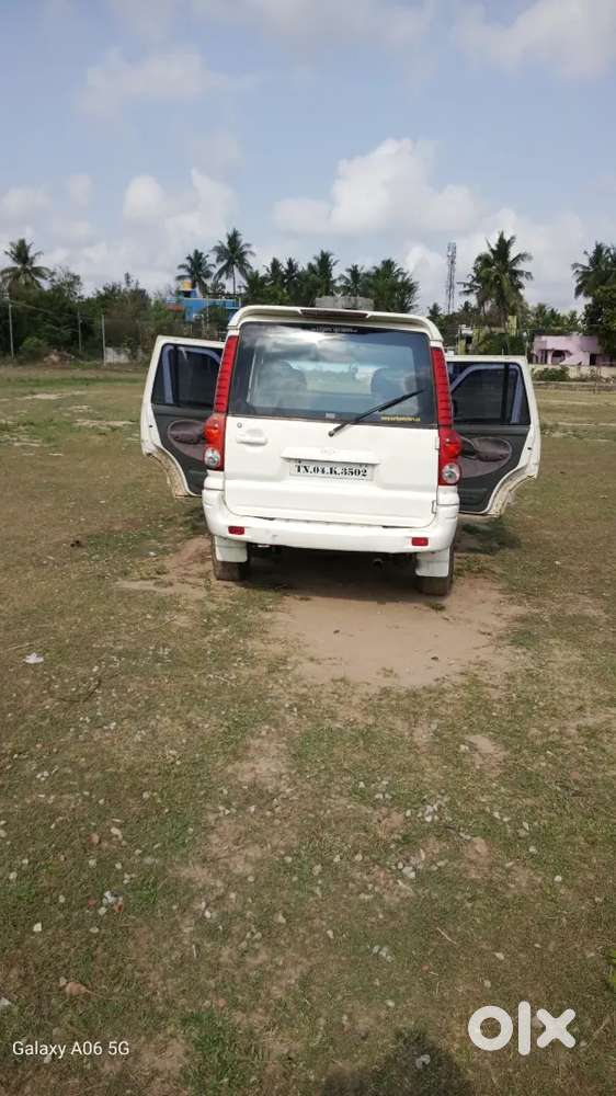 Mahindra Scorpio 2002