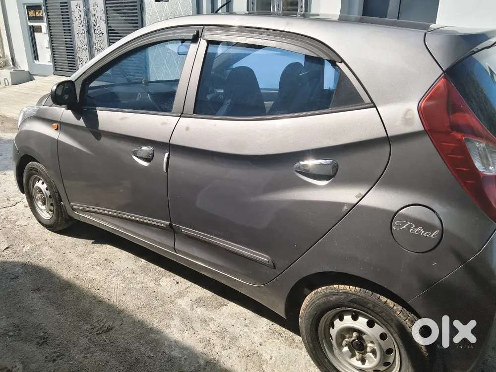 Hyundai Eon Era Plus 2012 Petrol Manual