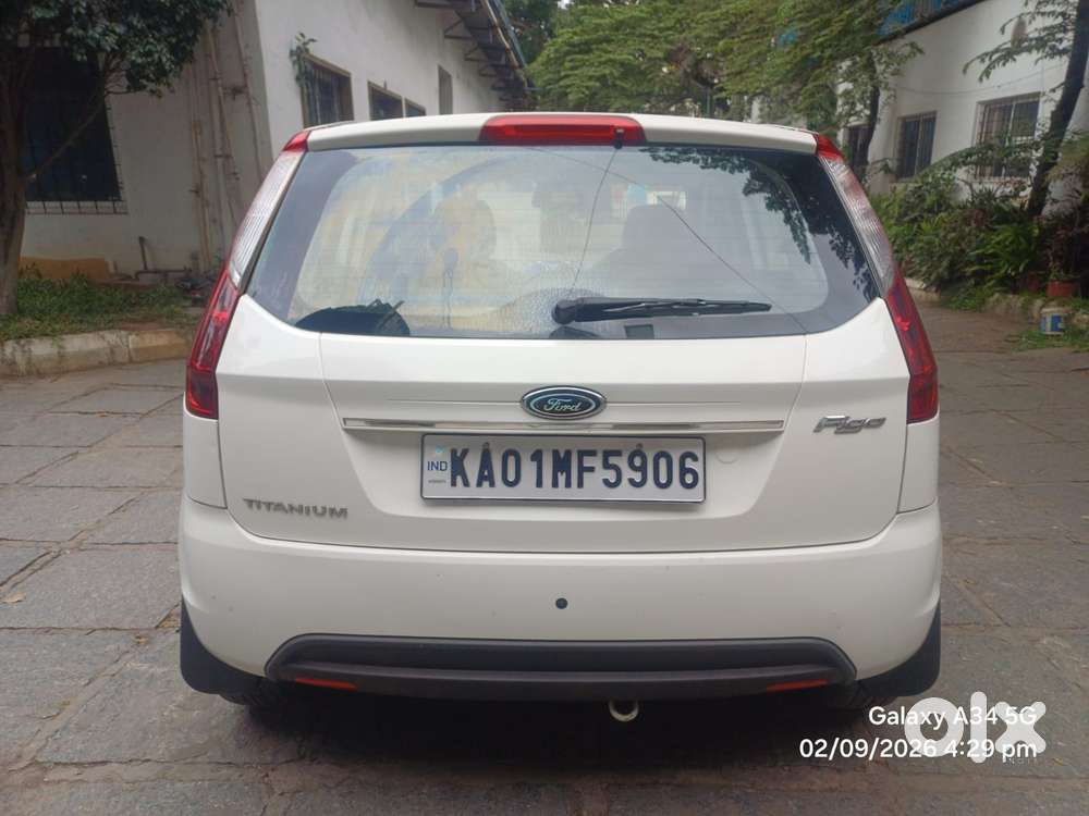 Ford Figo Petrol Titanium, 2012, Petrol