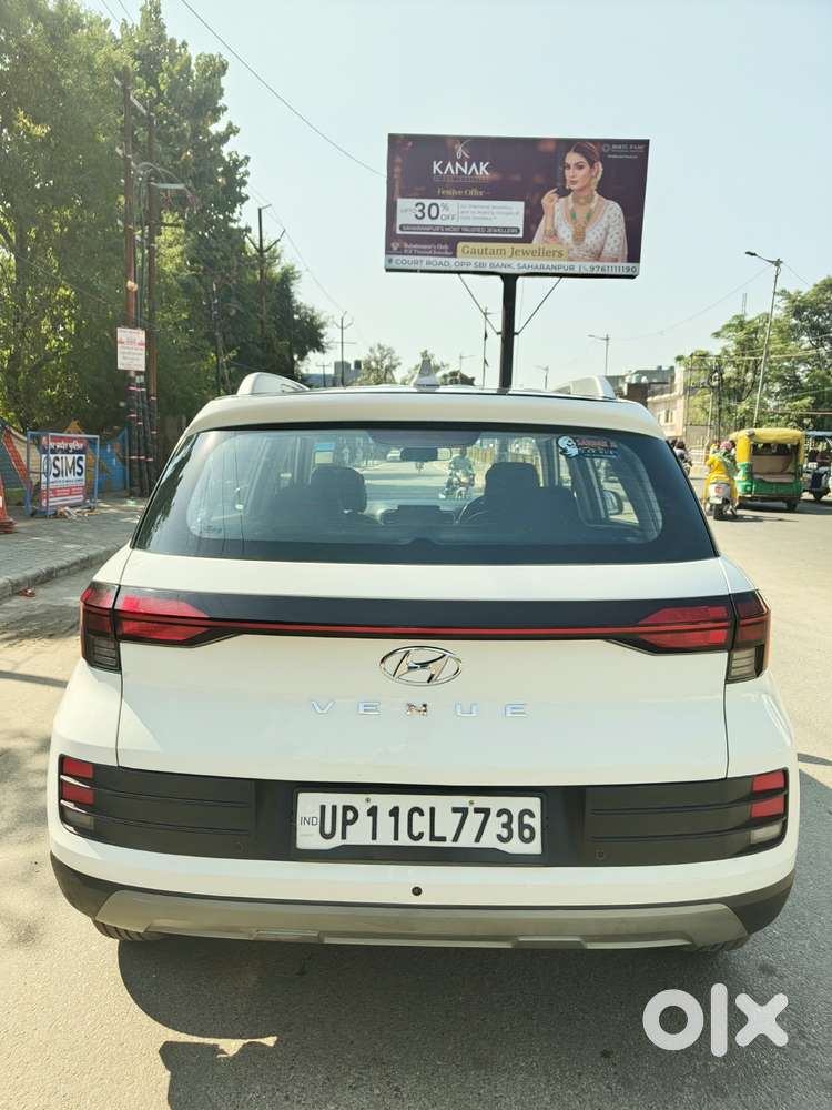 Hyundai Venue [2022-ongoing] 1.2 S, 2023, Petrol
