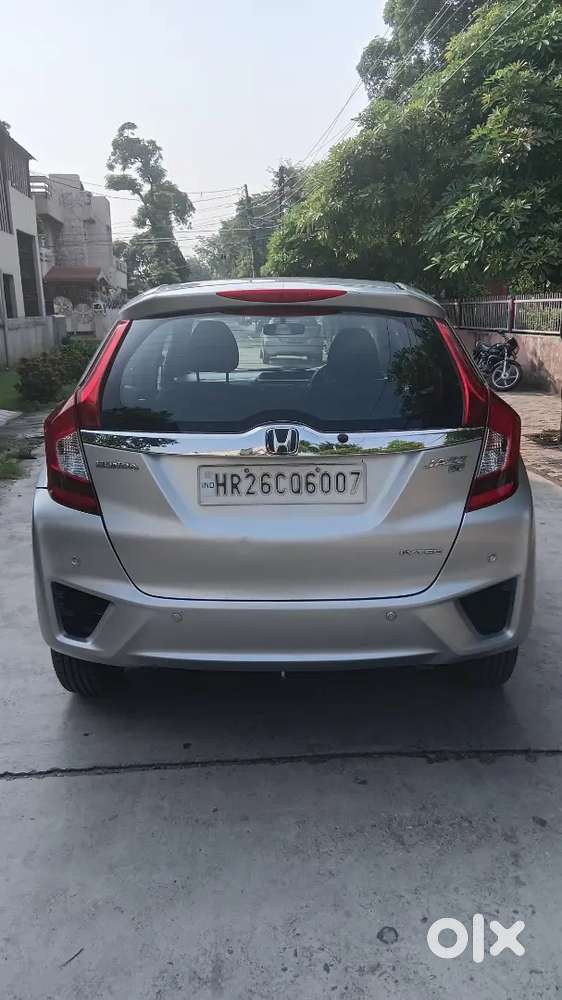Honda Jazz Petrol Mt 2015