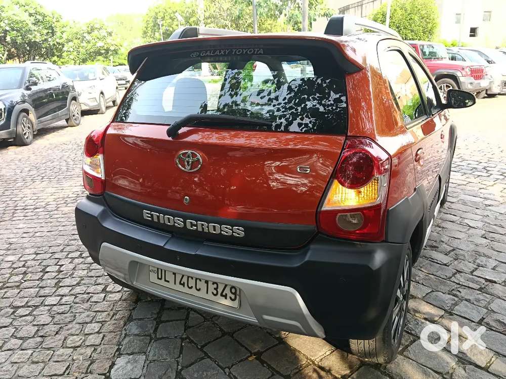 Toyota Etios Cross 1.2 Petrol 2015