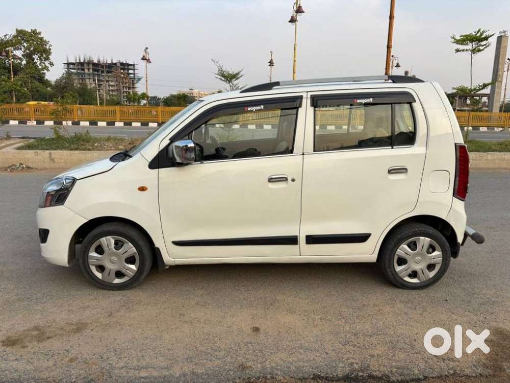 Maruti Suzuki Wagon R 1.0 Vxi Amt, 2019, Petrol