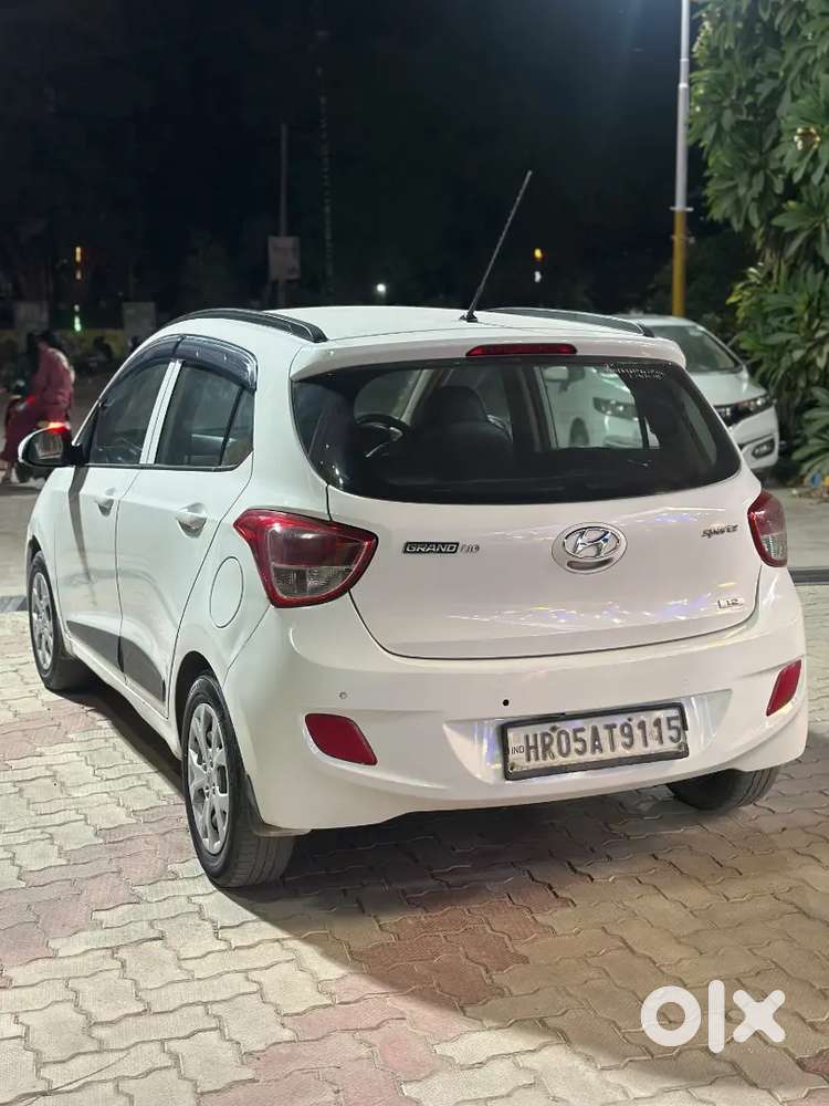 Hyundai Grand I10 Sportz 2016 Petrol Cng On Paper
