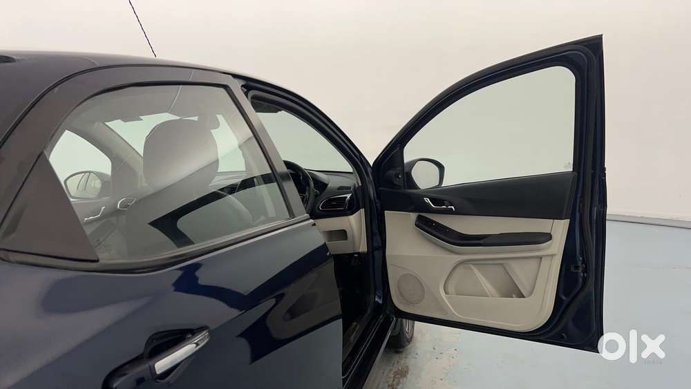 Tata Tiago Xza Plus, 2022, Petrol