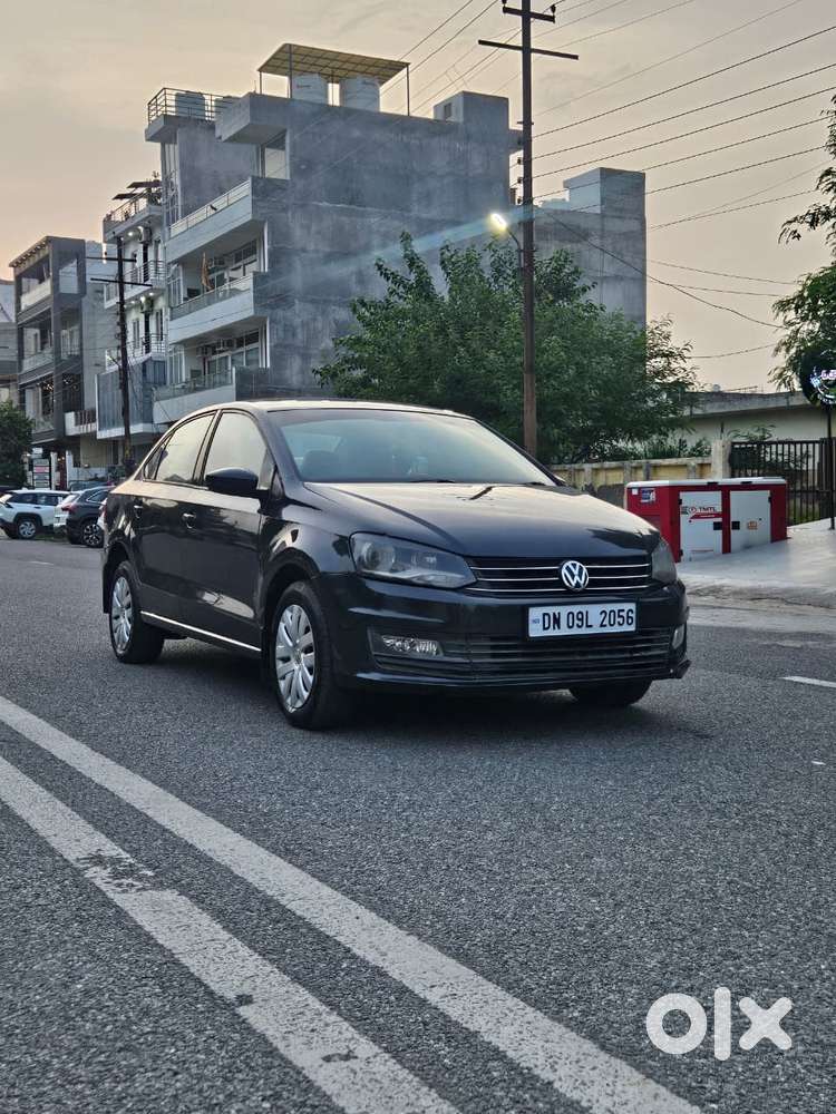 Volkswagen Vento 1.2 Tsi Highline Plus At, 2017, Petrol
