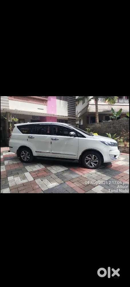 Toyota Innova Crysta