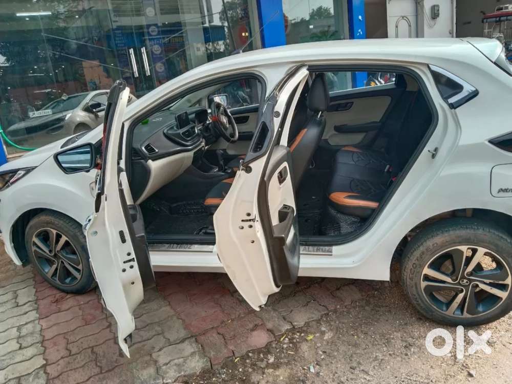 Tata Altroz 1.2 Xt, 2024, Petrol
