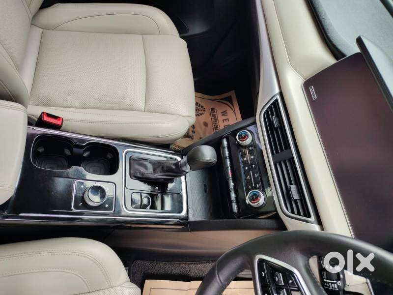 Mahindra Xuv700 2.2 Ax 7 Diesel At Luxury Pack Str, 2022, Diesel