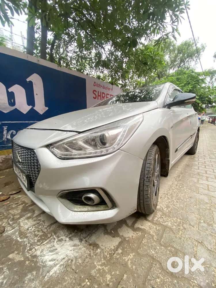 Hyundai Fluidic Verna 2015