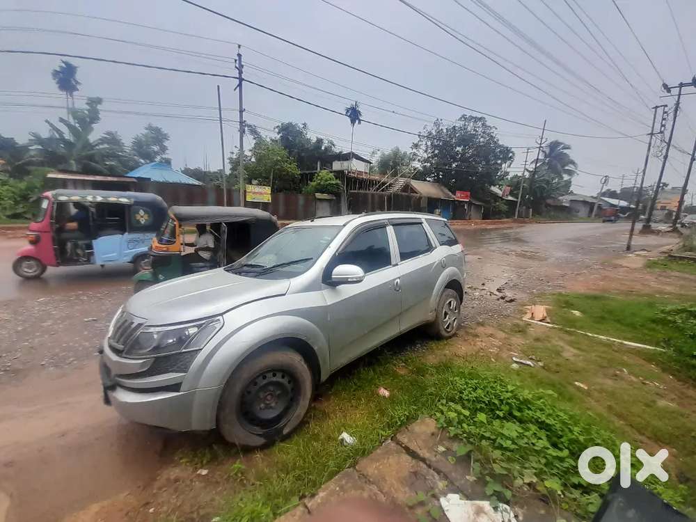 Mahindra Xuv500 2016 Diesel 57000 Km Driven