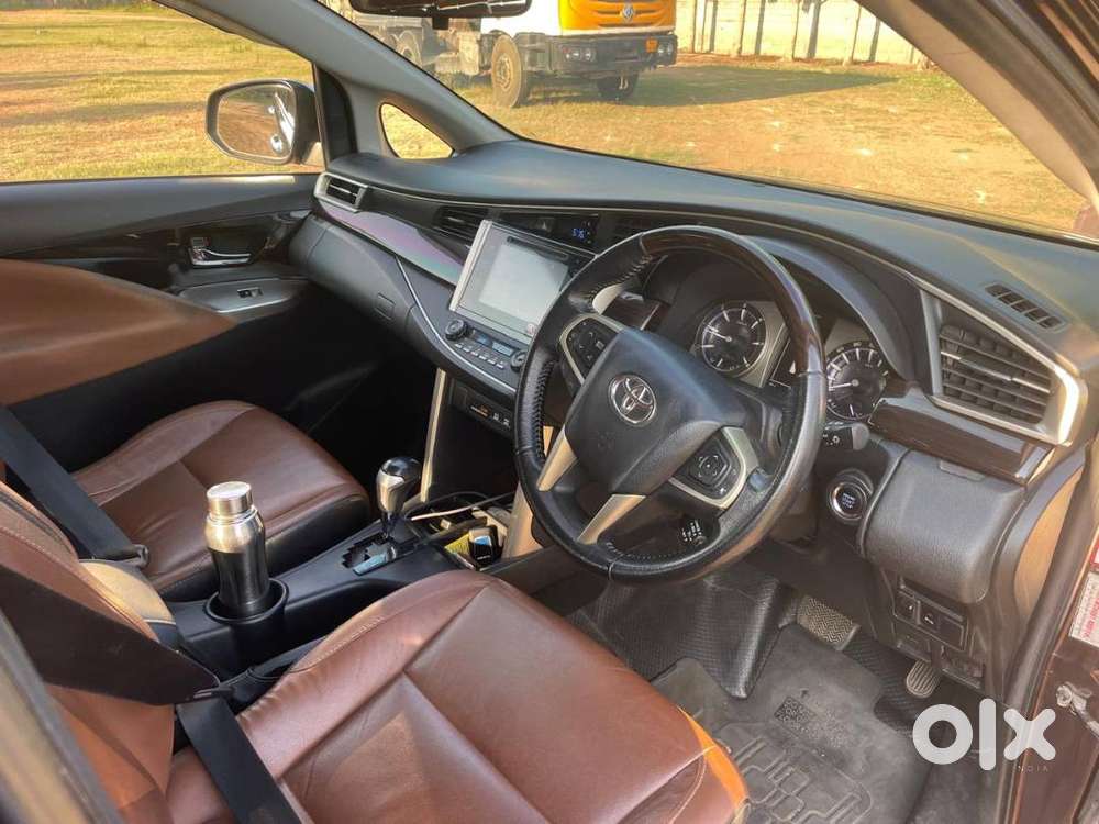 Toyota Innova Crysta 2018 Diesel Well Maintained