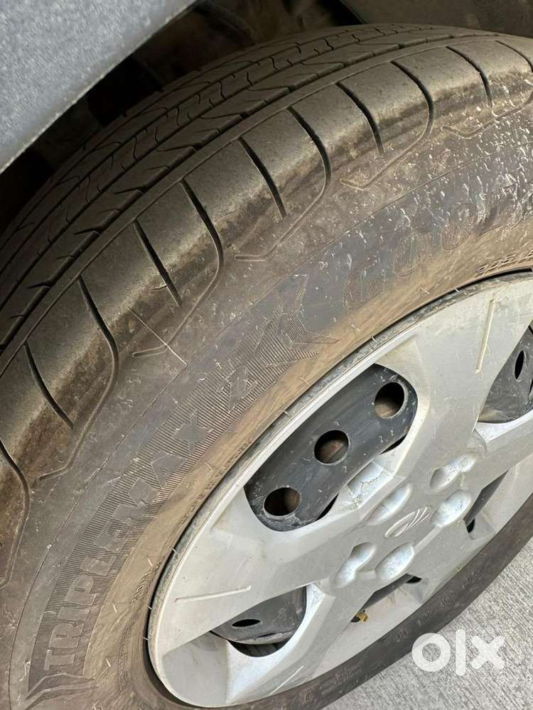 Mahindra Xuv300 2021 Petrol Well Maintained