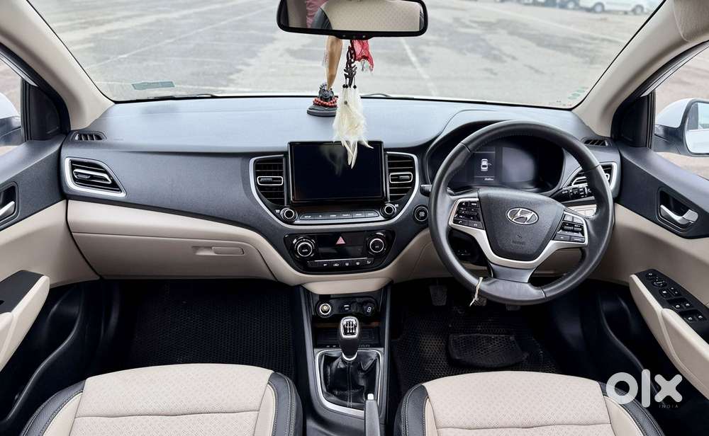 Hyundai Verna 1.5 Sx Petrol Mt, 2022, Petrol