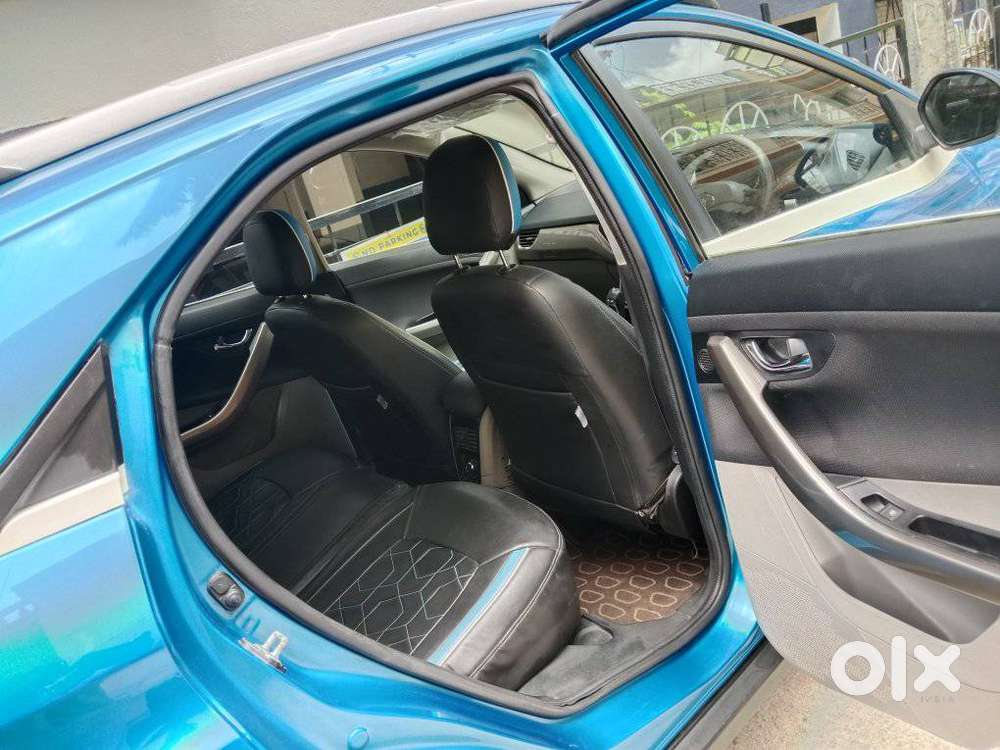 Tata Nexon 1.2 Revotron Xza Plus (o), 2018, Petrol