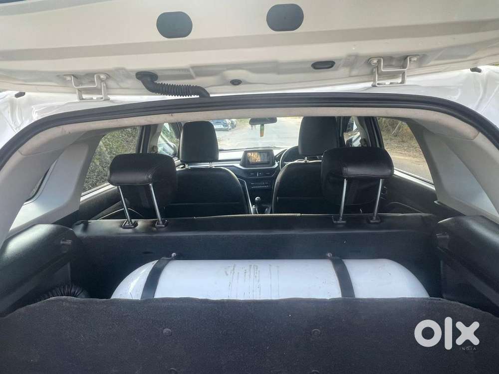 Maruti Suzuki Brezza Vxi S-cng, 2023, Cng & Hybrids