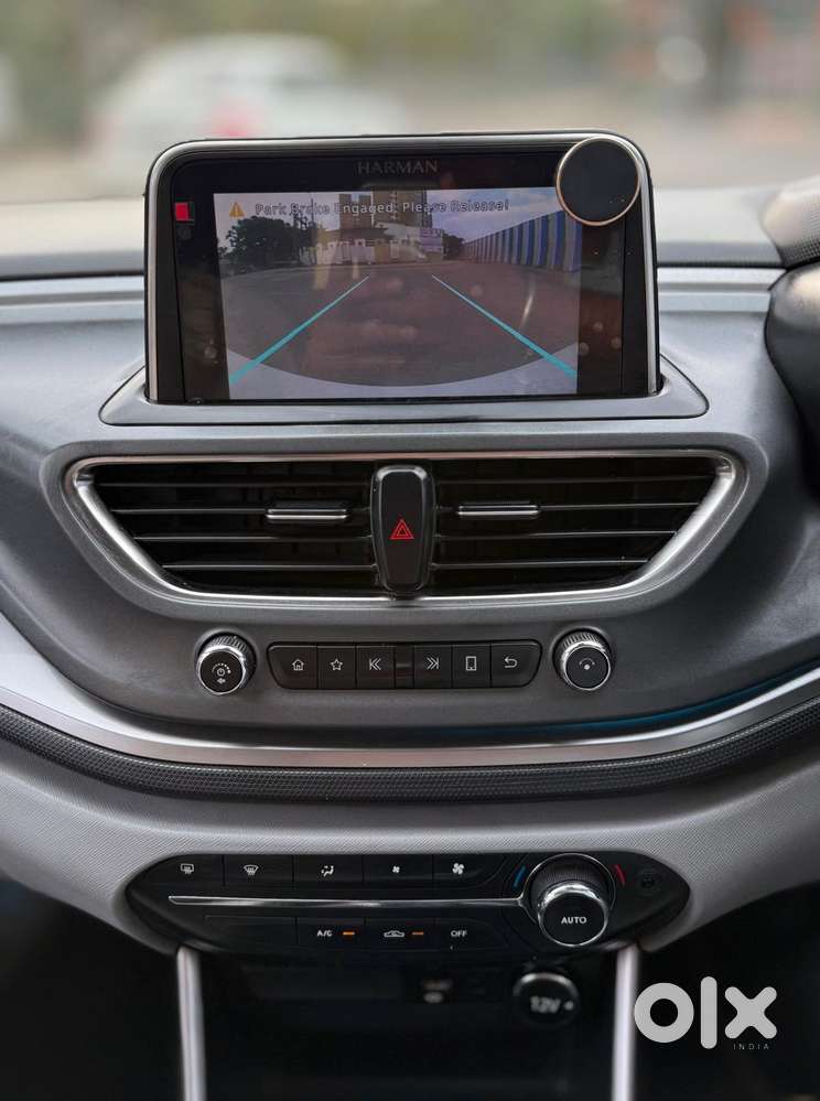 Tata Altroz Xz, 2021, Petrol