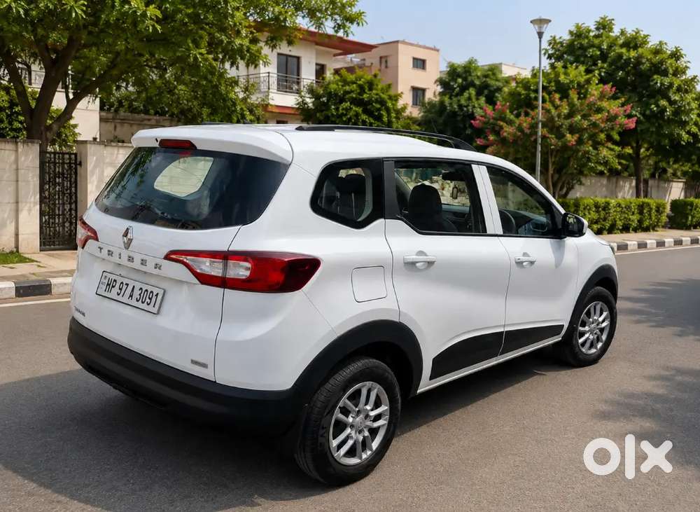Renault Triber Rxz 2023 Model