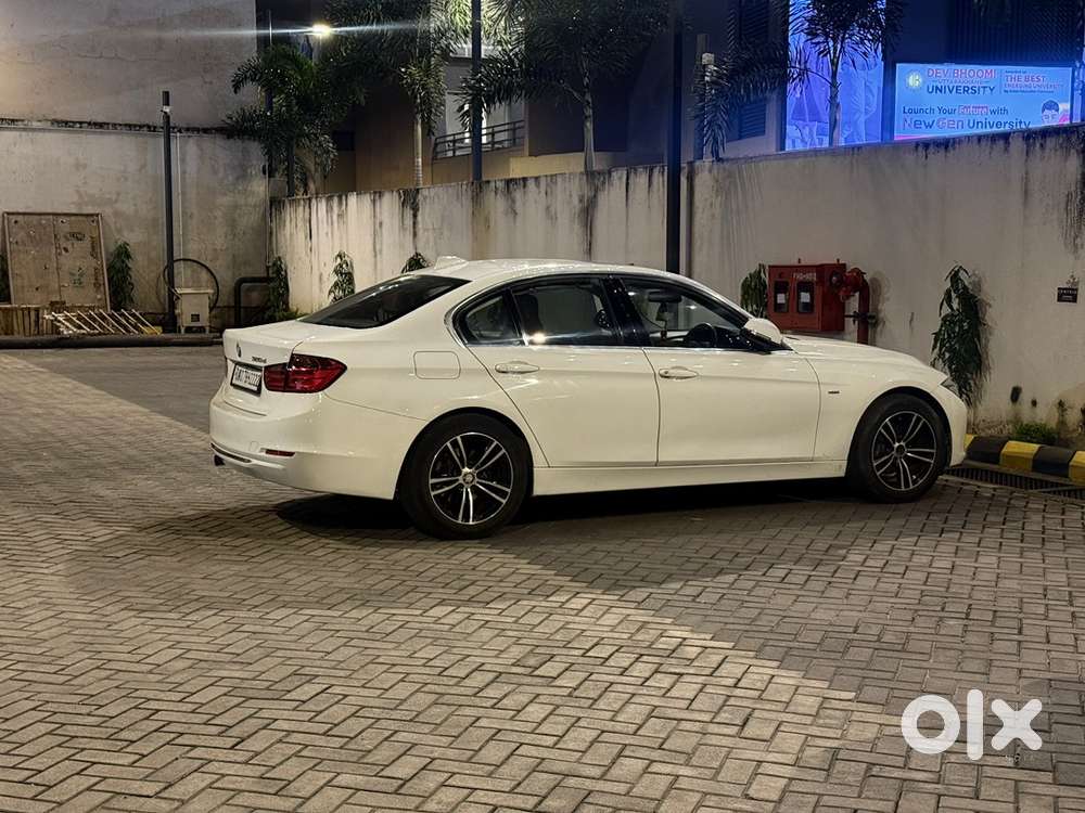 Bmw 320d 2014 Luxury Line (with Sunroof)