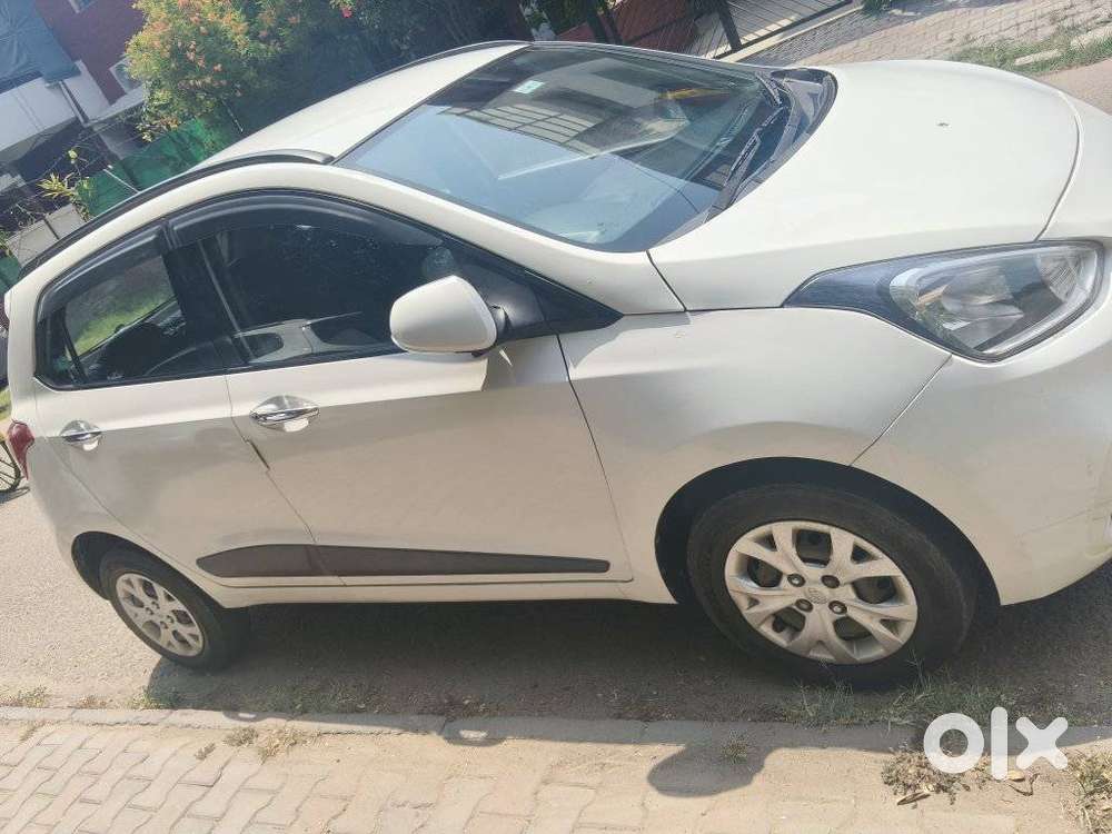 Hyundai Grand I10 Sportz, 2014, Petrol